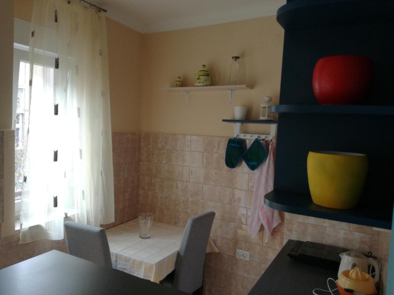 Ferienwohnung By The Park Free Parking Belgrad Exterior foto